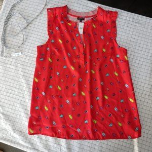 Sleeveless shirt with pleated detail, NWT